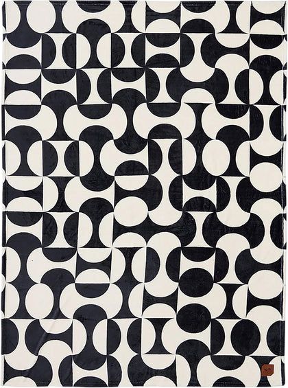 Slowtide Caster Plush Throw Blanket